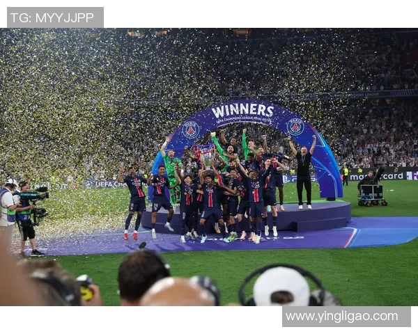 德甲惊天冷门里昂逆转巴黎圣日耳曼补时绝杀震撼全场