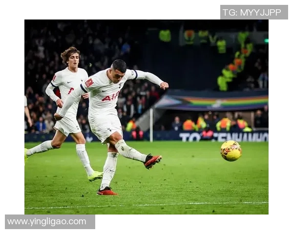 足总杯激战回顾曼联逆转热刺背后的战术解析与精彩瞬间 足总杯激战回顾曼联逆转热刺背后的战术解析与精彩瞬间