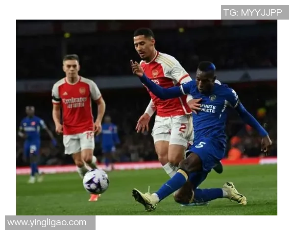 国王杯激战阿森纳大胜热刺神扑引发争议判罚全场沸腾