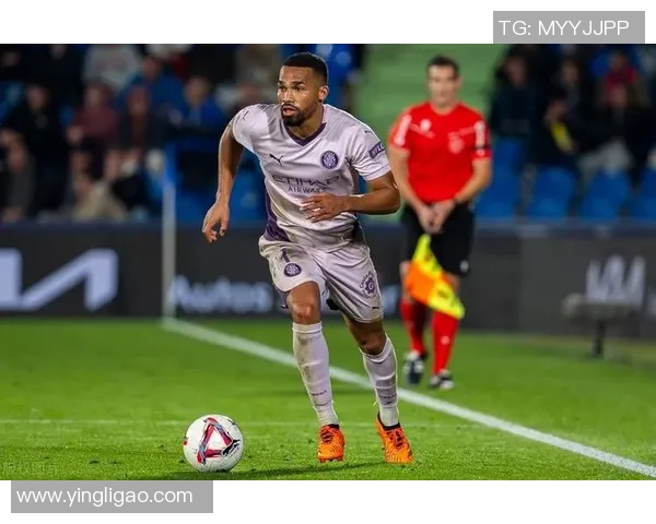 意甲精彩对决切尔西与莱比锡战成平局数据分析引发全场热议