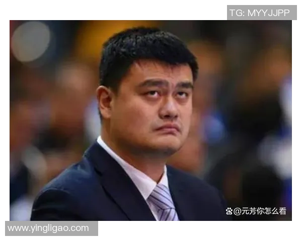 姚明拉链视频引发热议网友纷纷调侃其幽默反应与身高差异