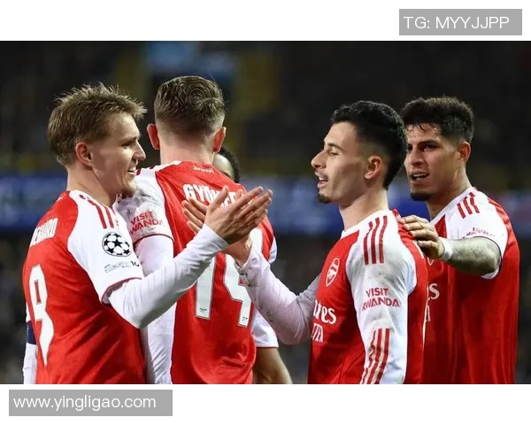 国王杯激战曼联与阿森纳平局点球大战引发争议与热议