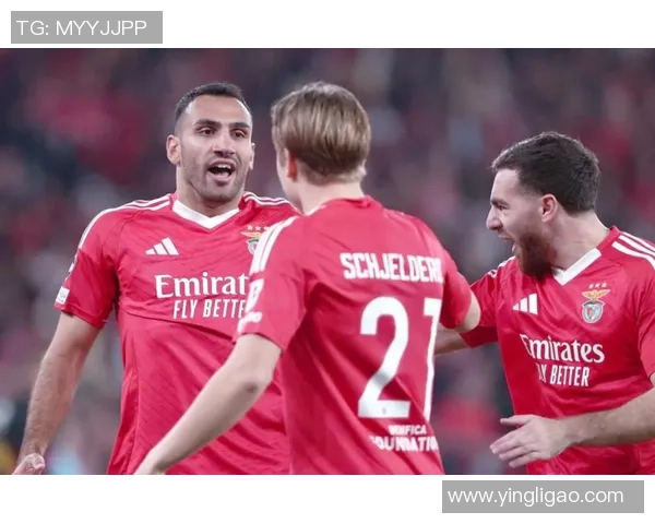 欧冠激战：本菲卡逆转巴萨精彩瞬间回顾与十大进球盘点