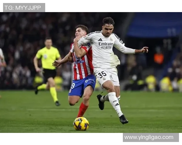 德甲激战：里昂3-0马竞补时进球引发争议判罚全场沸腾