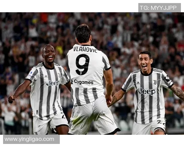 德甲精彩对决:里昂与那不勒斯激战成平局引发全场热议 德甲精彩对决:里昂与那不勒斯激战成平局引发全场热议