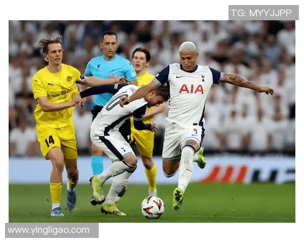 足总杯精彩对决：多特蒙德大胜那不勒斯引发全场狂欢数据分析揭秘