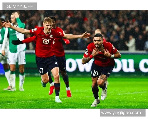 欧冠激战：拜仁逆转曼城4-3绝杀时刻震撼全场观众