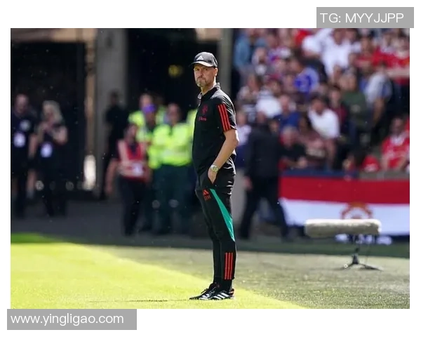 友谊赛精彩对决:里昂与巴黎圣日耳曼互交白卷引发全场热议